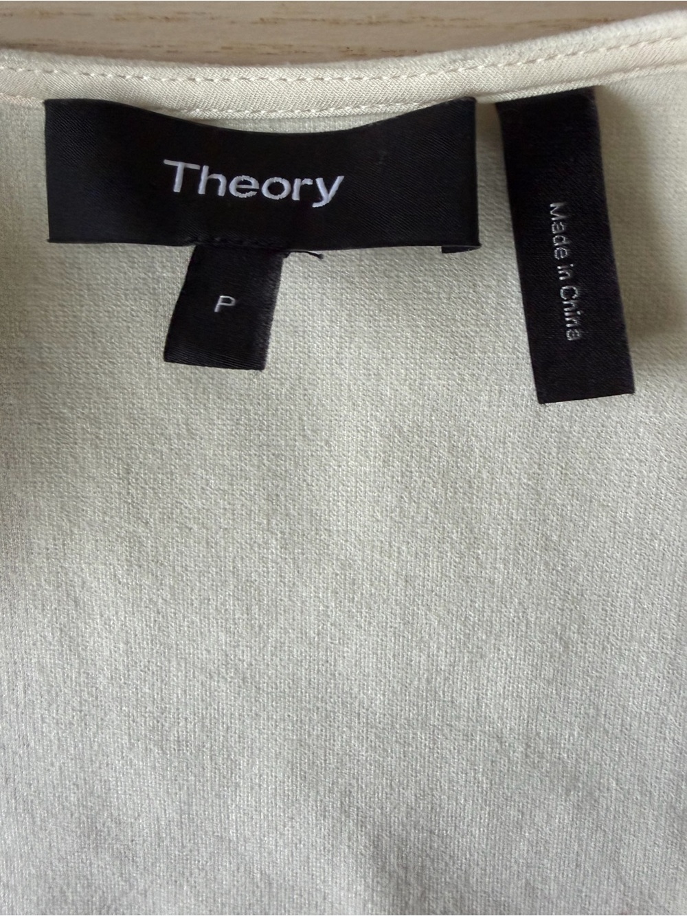 Theory Ivory 2-in-1 Layered Deep V-Neck Top & Detachable 100% Silk Cami P XS